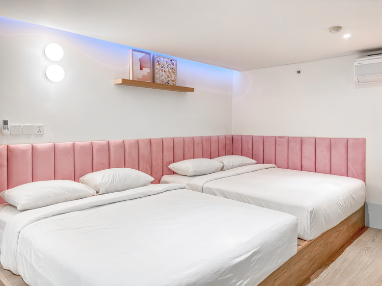 Gangnam: Kamar loteng-nya: muat 4, maks. 7 dengan extra bed.