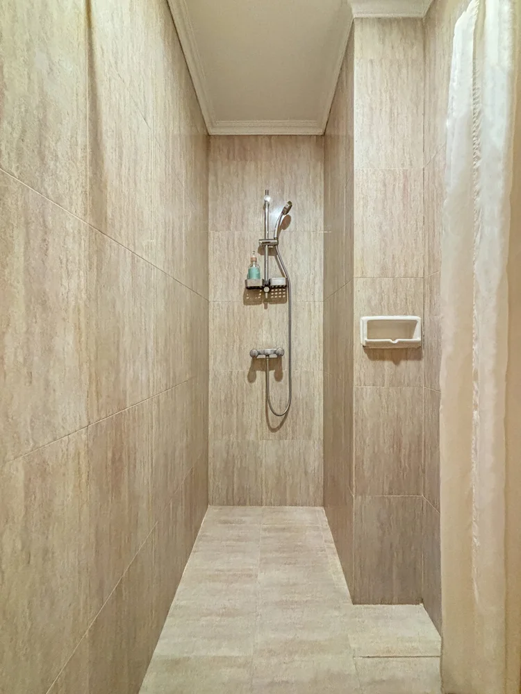 Ankara: Shower dengan air hangat, buat mandi setelah seharian jalan.
