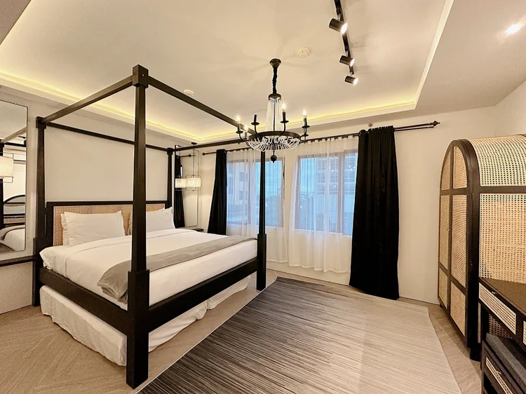 Los Angeles: Kamar tidurnya: muat 4, maks. 6 dengan extra bed.