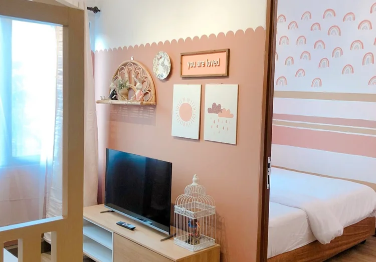 Madison: Ruang tengah bertema nursery: smart TV dan sliding bed, muat 6, maks. 7 dengan extra bed.