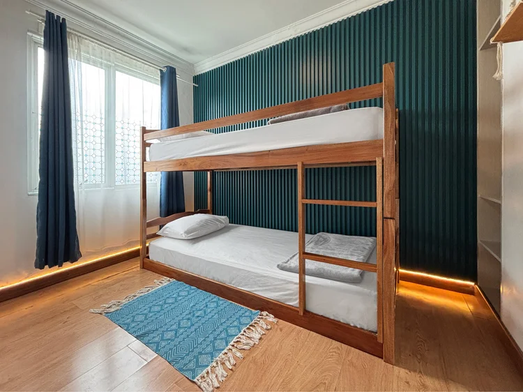 Honolulu: Kamar dengan bunk bed 90 cm bertingkat, favorit anak-anak atau teman seperjalanan.