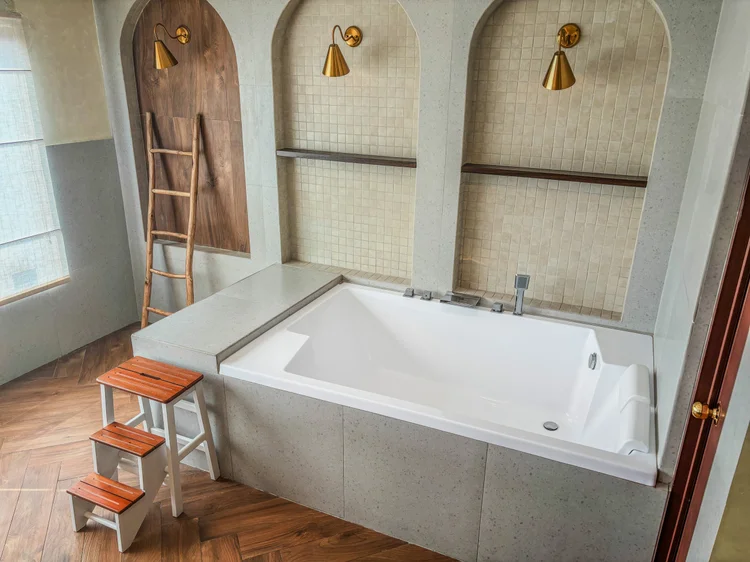 Kensington: Private indoor hot tub untuk 2-3 orang, jadi rendaman air panas tanpa keluar unit.
