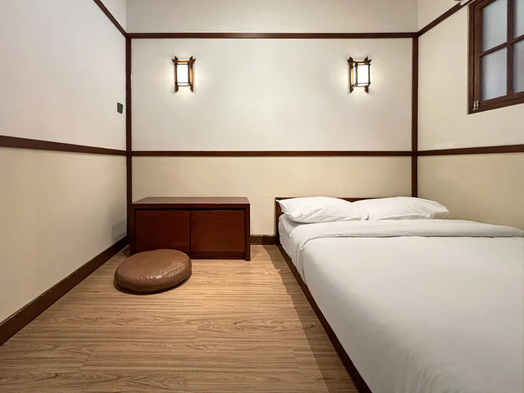 Okinawa: Kamar tidurnya: muat 10, maks. 15 dengan extra bed.