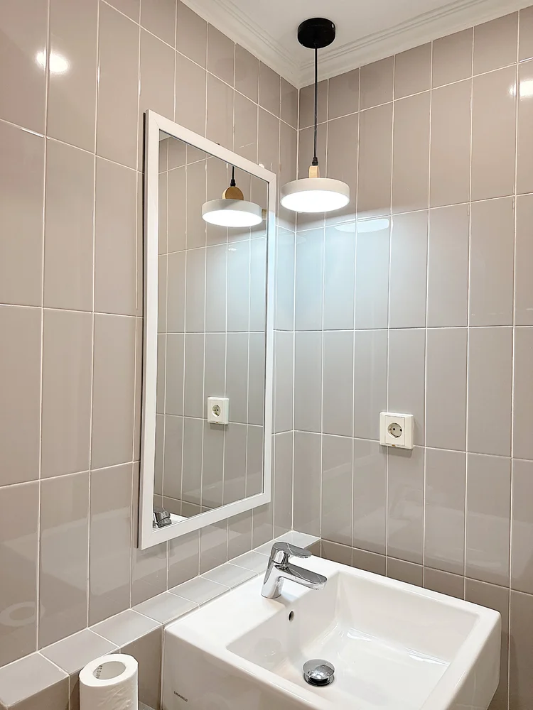 Jeju: Sabun dan sampo yang sama tersedia di kamar mandi, standar semua unit kami.