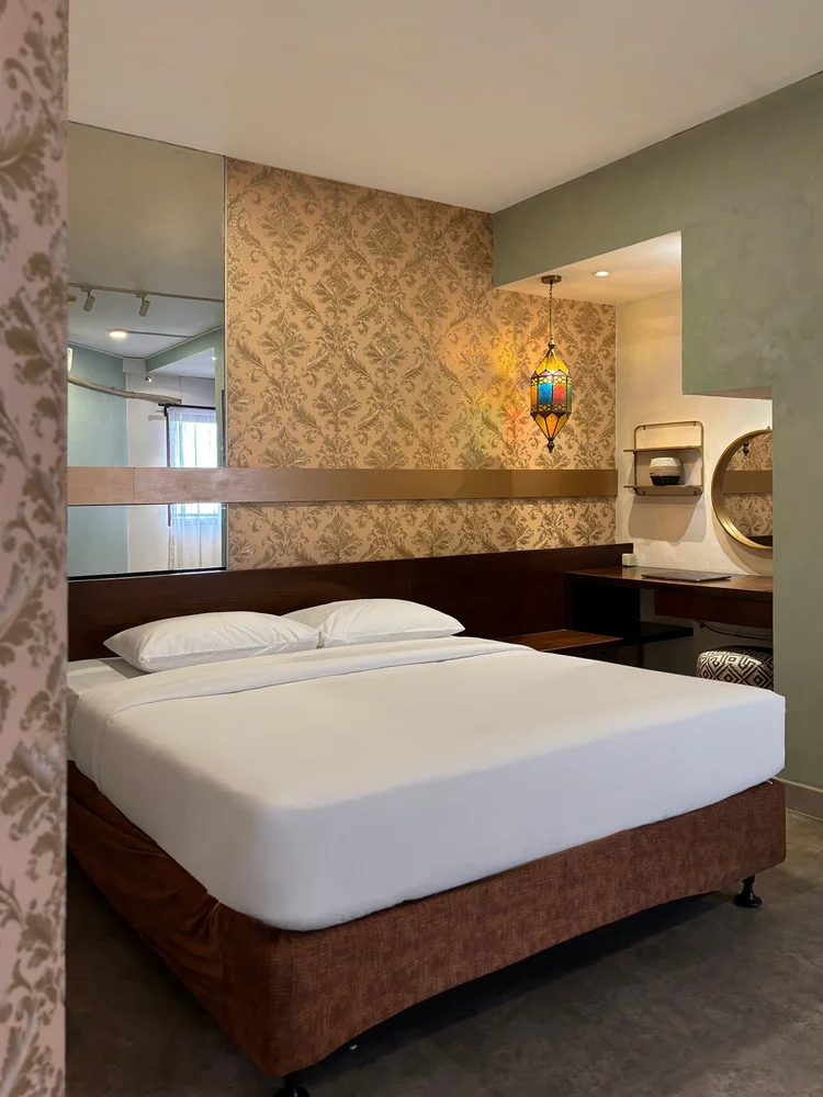 Marrakech: Sprei putih di setiap kasur, standar yang sama di semua unit kami.