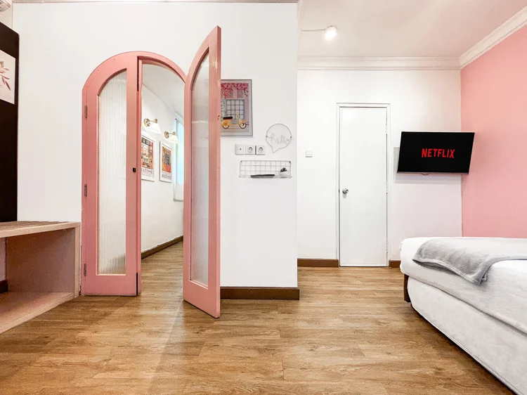 Milan: Muat 4 orang; kamar tidur dengan TV, Netflix, dan kamar mandi dalam.