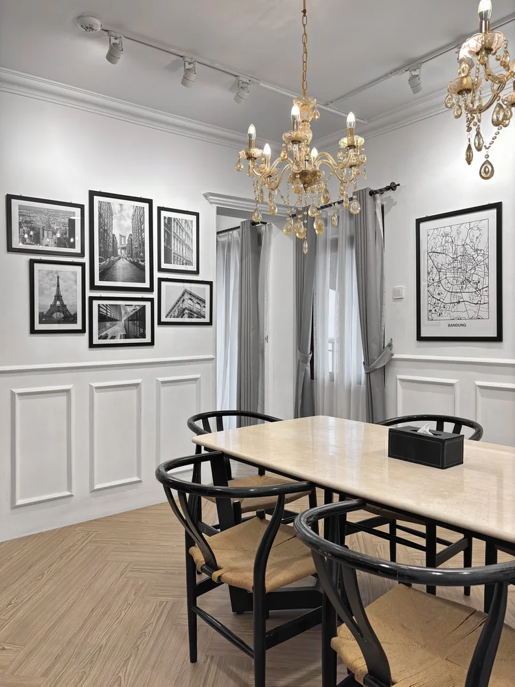 Paris: YOURE.AT Grand Setiabudi: rating 4,9 di Google, plus ulasan terverifikasi di Traveloka dan tiket.com.